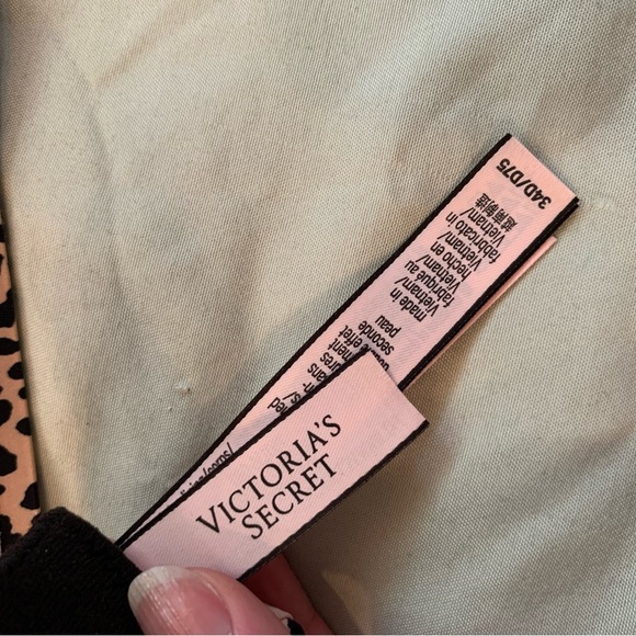 Victoria’s Secret bra - Picture 3 of 3